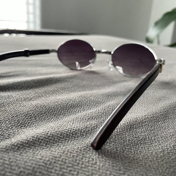 Awesome shades! BRAND NEW!! - Picture 9 of 12